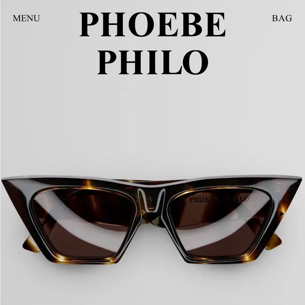 Phoebe Philo Peak Sunglasses in Brown Striped Tortoise